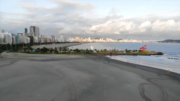 Silhouet Van Bovenaanzicht Van Een Braziliaanse Stad — Stockvideo