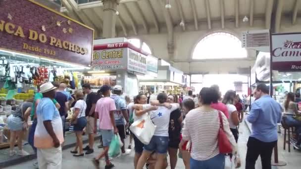 Crowd Central Souvenirs Shop — Stock Video