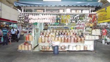 Merkez Hediyelik Eşya Dükkanındaki Atıştırmalık Dükkanı