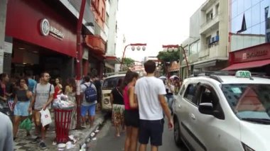  Yolun Yanındaki Yaya ve Tüccarların Etkinliği - İleri - Soldan Sağa Çevirin.