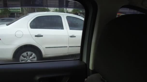 Ventana Del Coche Cerca Coche Blanco Mano — Vídeos de Stock