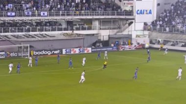 Brezilya 'da bir gece futbol maçında oynayan 2 takım