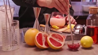  Beautiful Floral Rose Appearance with Fresh Fruit 