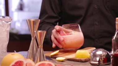  Beautiful Floral Rose Appearance with Fresh Fruit 