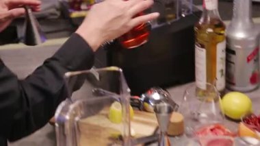  Beautiful Floral Rose Appearance with Fresh Fruit 