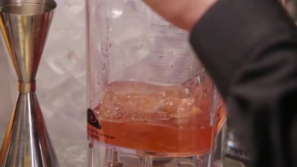 Líquido Laranja Liquidificador — Vídeo de Stock