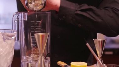  Beautiful Floral Rose Appearance with Fresh Fruit 