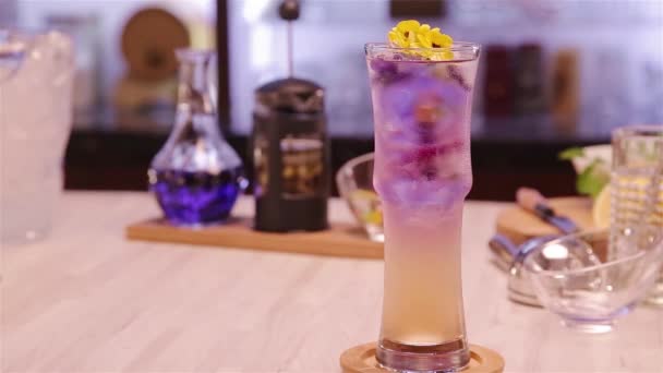 Color Drink Yellow Flowers — Stockvideo