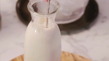 Çikolata Buz Karıştırma Süreci - Yakın plan