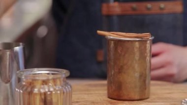 Yıldız Anisi Garnitür Olarak Ayarlanıyor