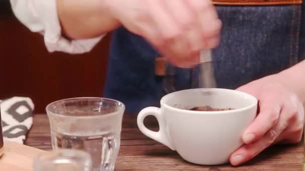 Mãos Estão Mexendo Chocolate — Vídeo de Stock