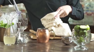 Put Some Ice In A Fabric Bag.