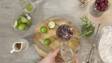 Add Water To The Glass With Syrup - Static