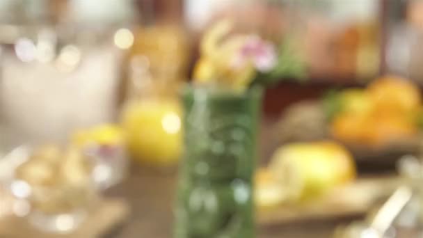 Tiki Drinks Beautiful Garnish Pull Focus — Vídeos de Stock