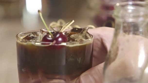 Cherry Coffee Beverage Ready Close — стоковое видео