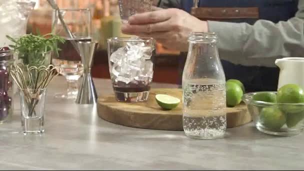 Pour Lime Mixed Water Glass Syrup — Video