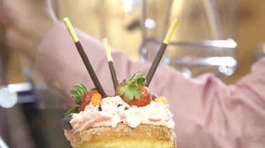 Add Cute Straws as a Complement - Close Up