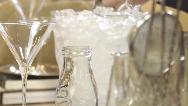 Take Some Ice Glass — Vídeo de Stock