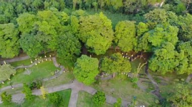 Yayalar için eğlence parkı yolu