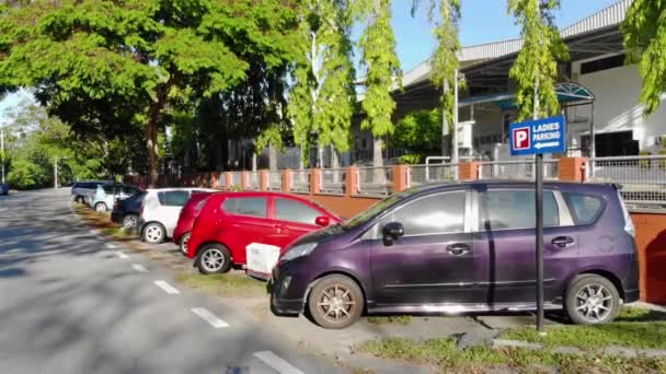 Estacionamento Fábrica Para Senhoras Apenas Bangi — Vídeo de Stock