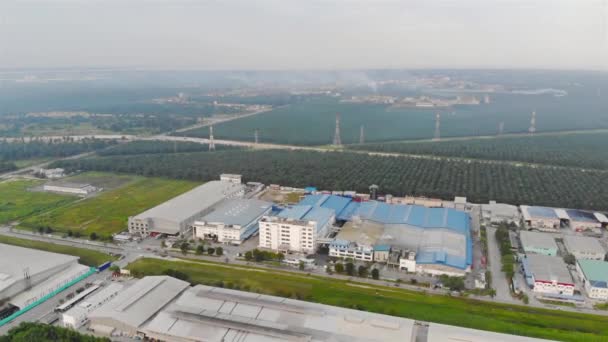 梅鲁市工厂包围的全景 — 图库视频影像
