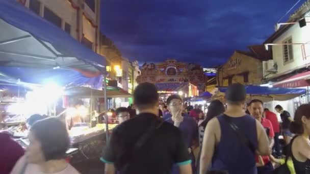 Multitud Personas Caminando Noche — Vídeos de Stock