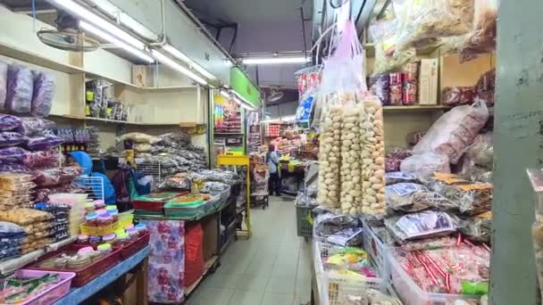 Teljesen Feltöltött Élelmiszerpiac Ázsiában Különböző Összetevőkkel Pan Jobbról Balra — Stock videók