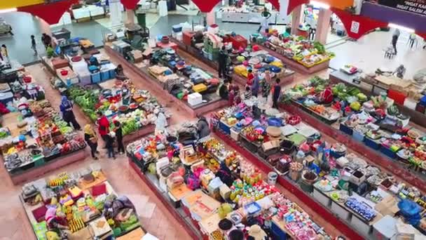 Vários Corredores Comida Colocado Para Fora Para Conveniência Compras Incline — Vídeo de Stock