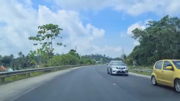 Carretera Estrecha Que Pasa Por Una Pequeña Aldea Sudeste Asiático — Vídeos de Stock