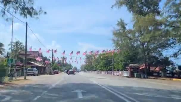 String Malaysian Flags Draped Overhead Street Kuala Terengganu — Video