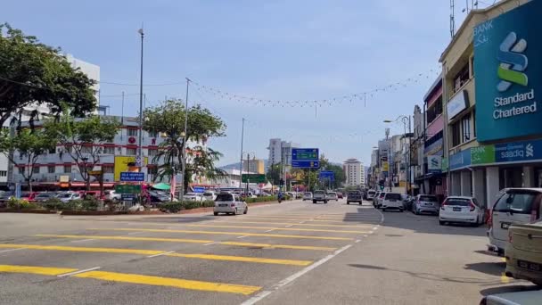 Busy Street Kuantan Malásia Dia Sob Brilhante Céu Ensolarado — Vídeo de Stock