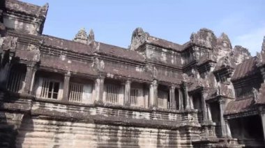 Eski Bina Harabeleri - Eğil Sonra Yukarı