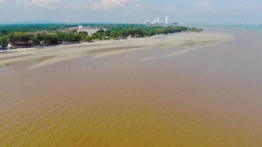 Sarı Kumlu Altın Sahil Okyanusu Suyu - Dolly İleri