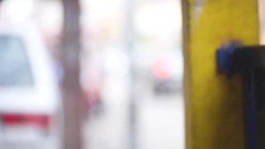 Sarı ve Mavi Ahşap Çit - Yakın plan.