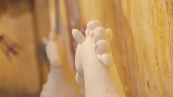 Witte Paard Sculpturen Rustieke Kunst Galerij Penang — Stockvideo