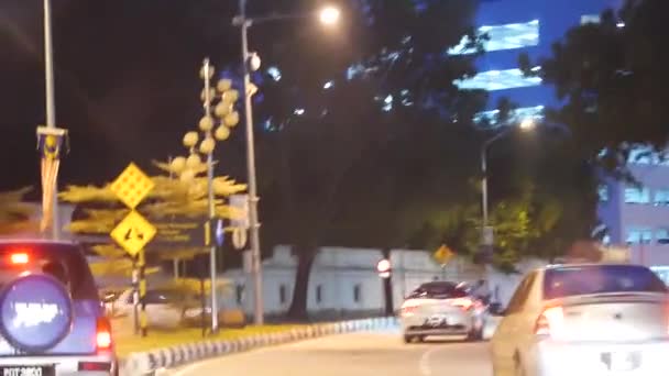 Przełączanie Pasów Ruchu Ruchliwej Penang Street — Wideo stockowe