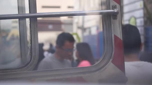 Les Jeunes Habitants Penang Aux Bus — Video