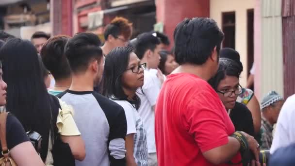 青年男女人群A槟城街 — 图库视频影像