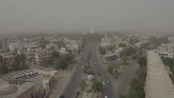 Vista Aérea Del Mausoleo Jinnah Karachi Flat Dolly Back Tilt — Vídeos de Stock