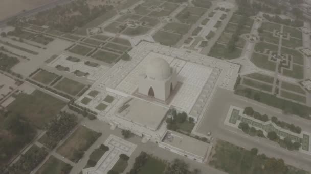 Top Aerial View Mazar Quaid Mausoleum Karachi Flat Moving Forward — Stock Video