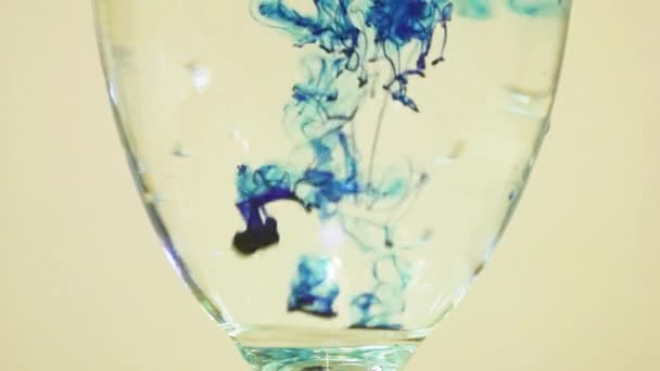 Color Dye Being Added Wine Glass Royal Blue — Αρχείο Βίντεο