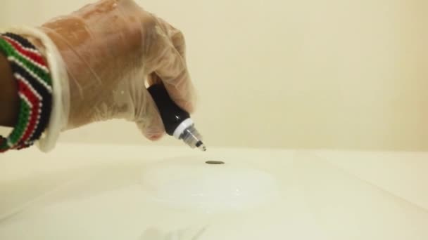 Color Dye Being Added Clear Slime Brown — ストック動画