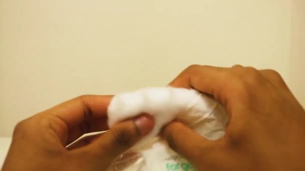 Cotton Being Taken Ethnic Woman — Stock video