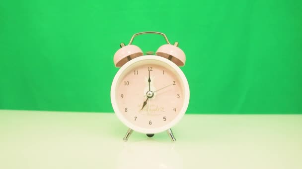 Classic Alarm Clock Hands Seven Clock — Vídeo de Stock