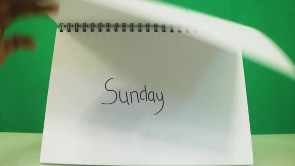 Tage Der Woche Auf Papier Geschrieben Sonntag — Stockvideo