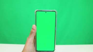 Green Screen Of Vertical Double Scroll Up Motion - Long Stroke