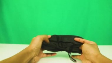 Uyuyan Maske Etnik Bir Kadın Tarafından Giyiliyor