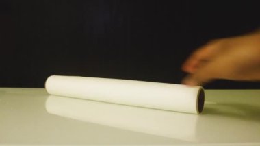 Etnik Bir Kadın Tarafından Kullanılan Pişirme Çarşafı