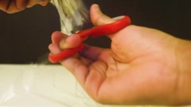 Filmin makasla kesilmesi - Yakın plan