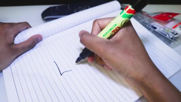 Close View Person Writing Notebook Leader — Stock Video